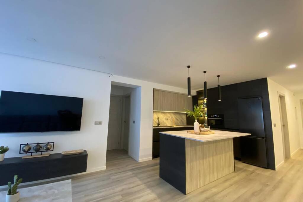 Precioso Apartamento A Estrenar En Centro De Nerja Exterior foto